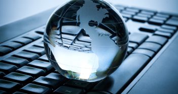 Acceso a internet con grandes brechas entre países de AL shutterstock_129616736